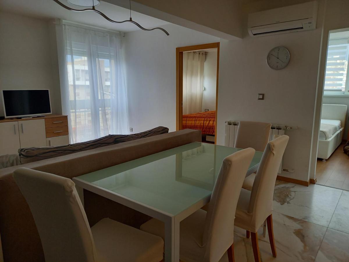 Apartment City View Split Buitenkant foto